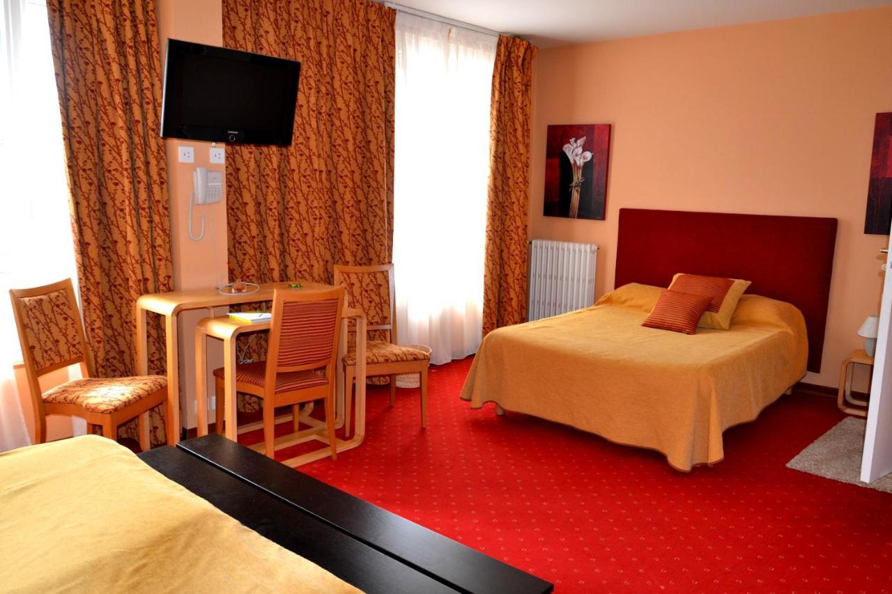 Brit Hotel Essentiel Pontivy Robic Bilik gambar