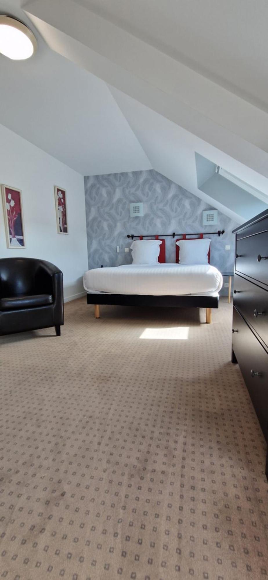 Brit Hotel Essentiel Pontivy Robic Luaran gambar
