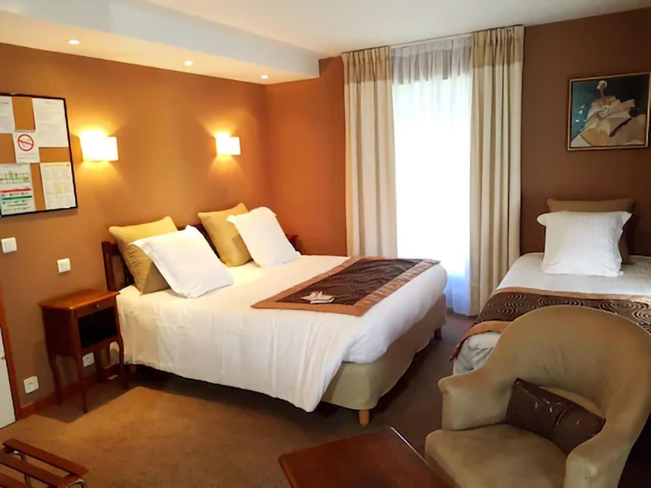 Brit Hotel Essentiel Pontivy Robic Luaran gambar