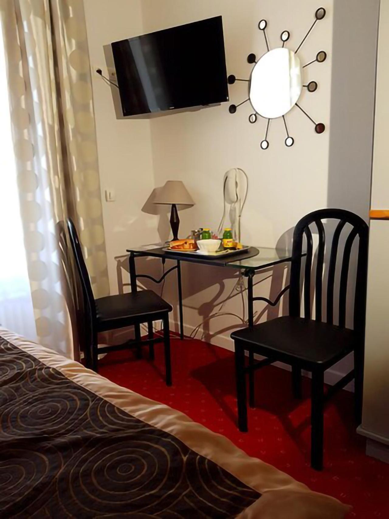 Brit Hotel Essentiel Pontivy Robic Luaran gambar