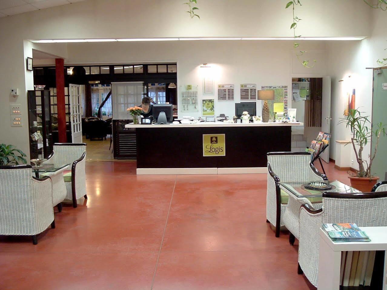 Brit Hotel Essentiel Pontivy Robic Luaran gambar