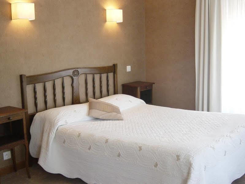 Brit Hotel Essentiel Pontivy Robic Luaran gambar