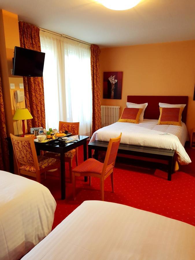 Brit Hotel Essentiel Pontivy Robic Luaran gambar